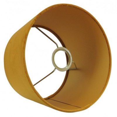 mosterd-gele-fluwelen-lampenkap-gouden-binnenkant-halfhoog-1